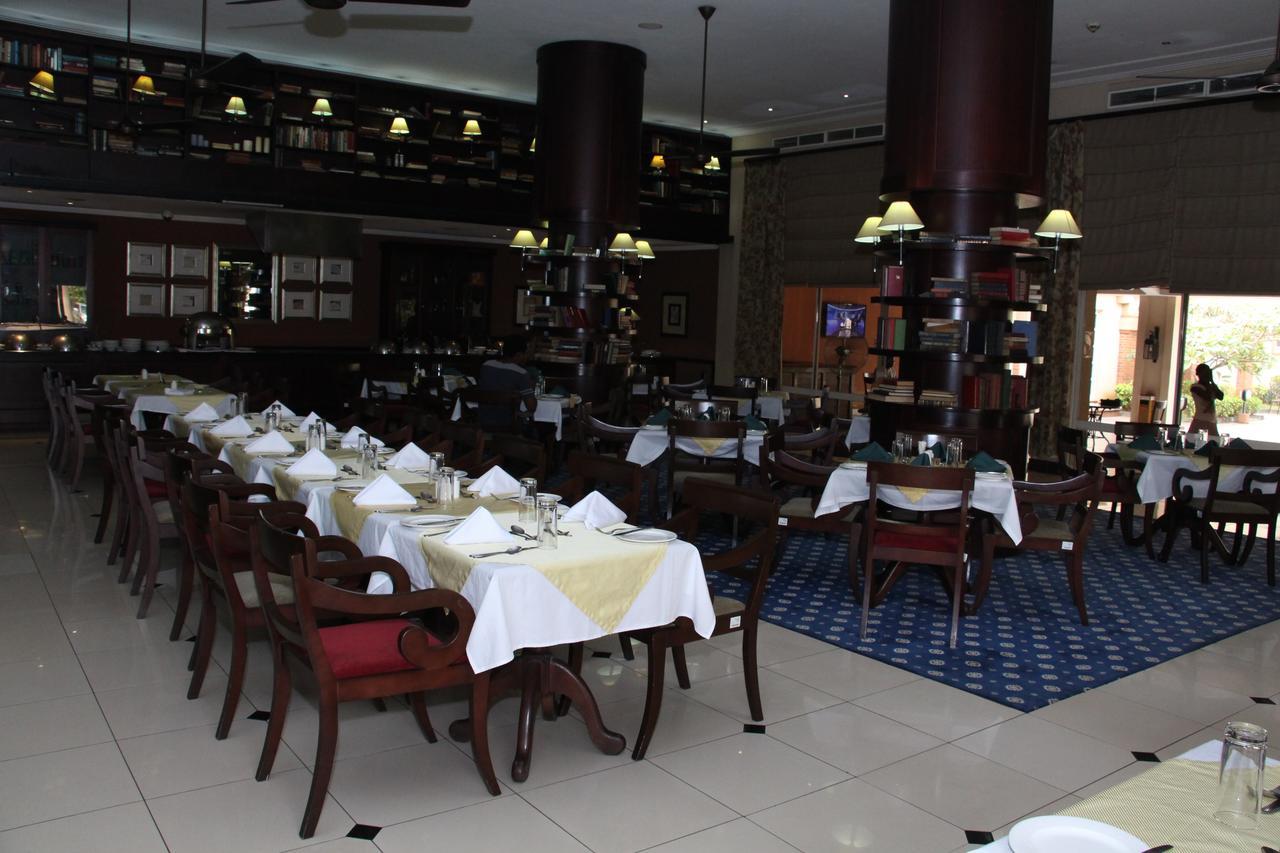 Oakwood Park Hotel เลกกี ภายนอก รูปภาพ