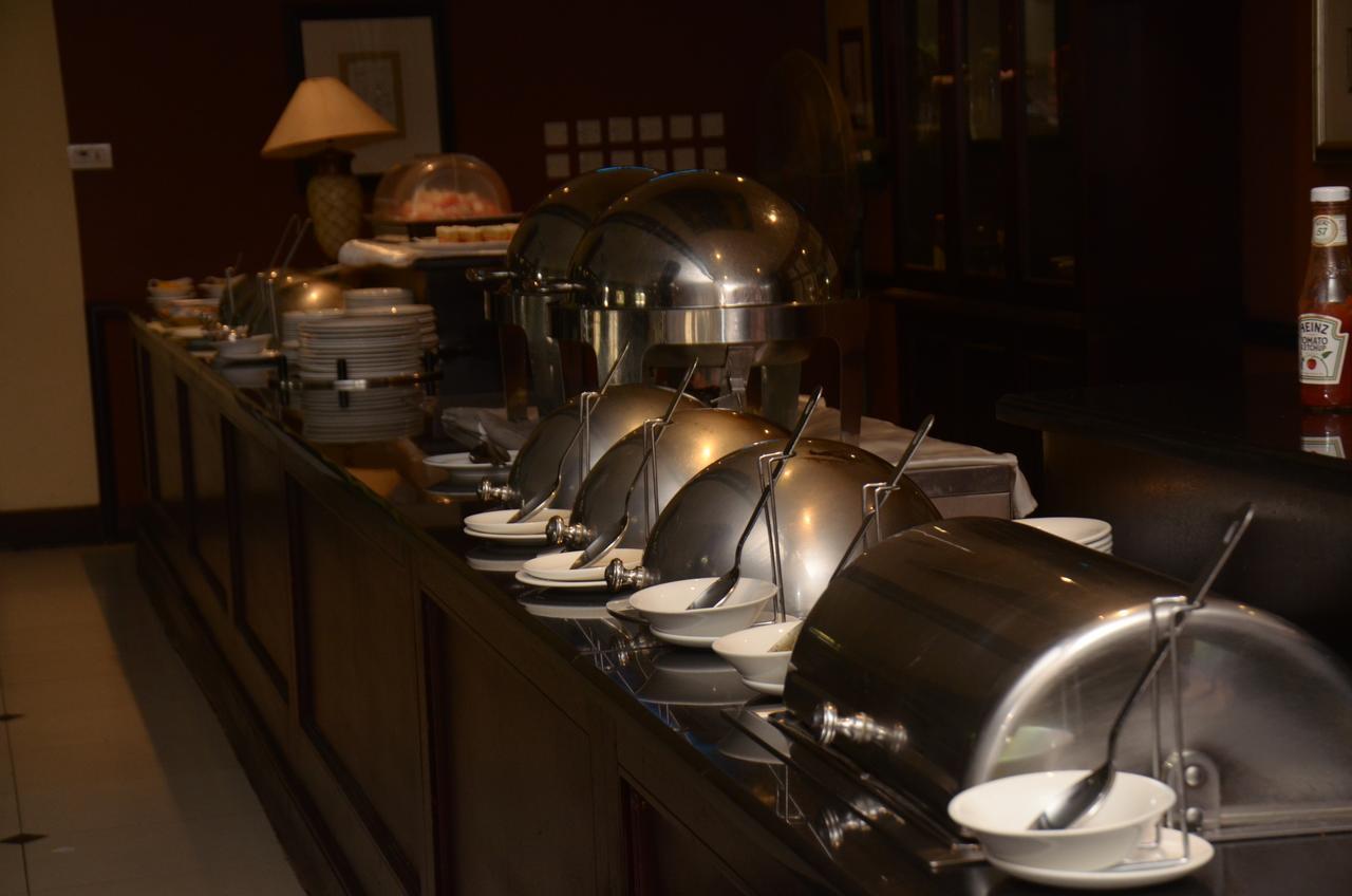 Oakwood Park Hotel เลกกี ภายนอก รูปภาพ