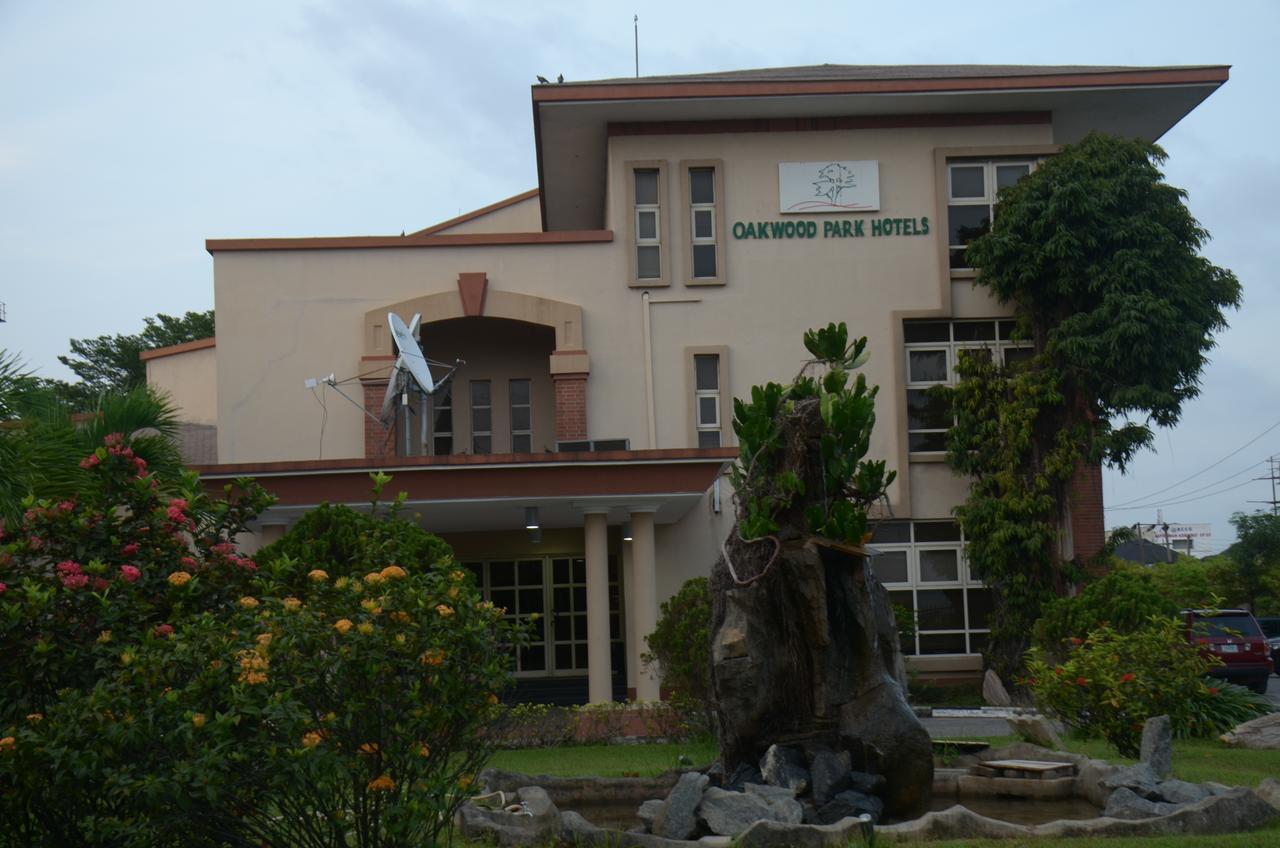 Oakwood Park Hotel เลกกี ภายนอก รูปภาพ