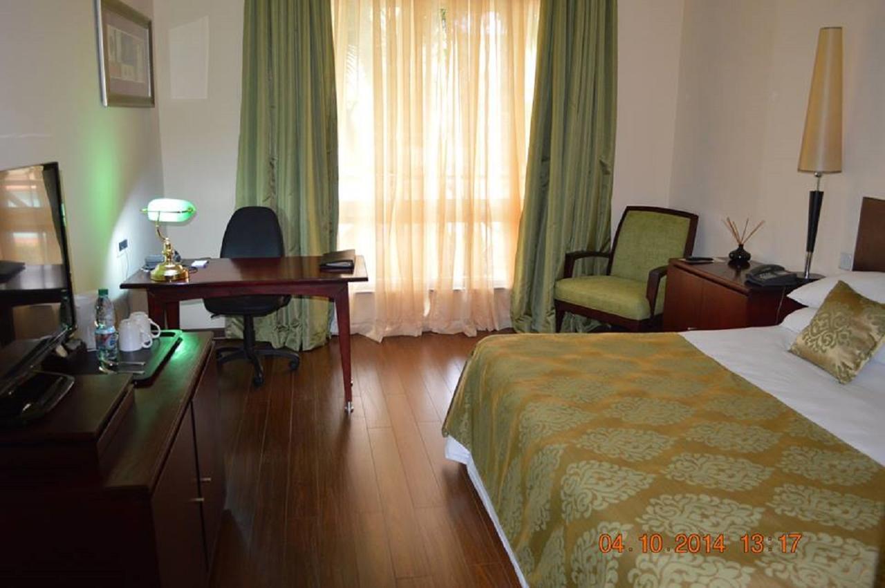 Oakwood Park Hotel เลกกี ภายนอก รูปภาพ