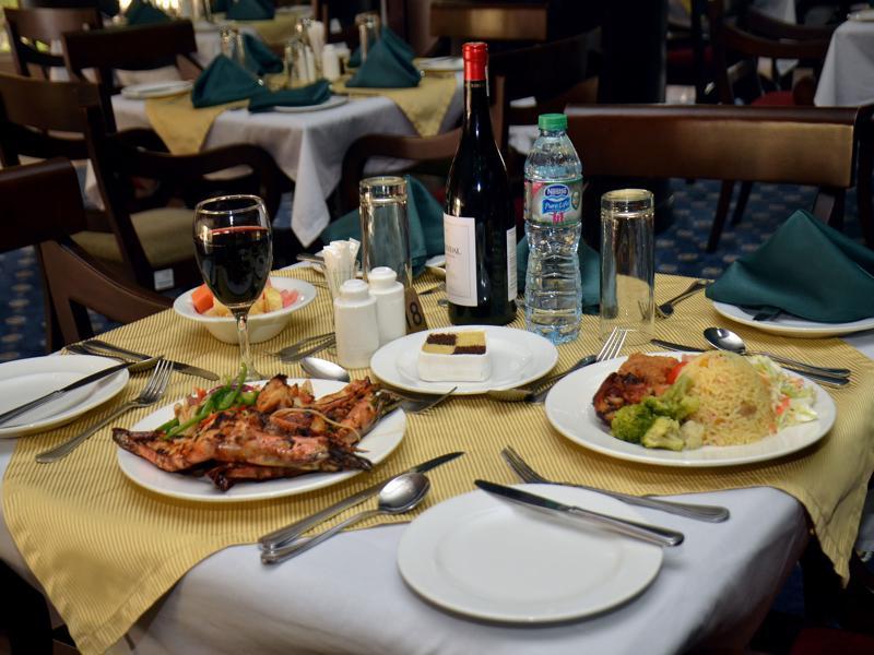 Oakwood Park Hotel เลกกี ภายนอก รูปภาพ